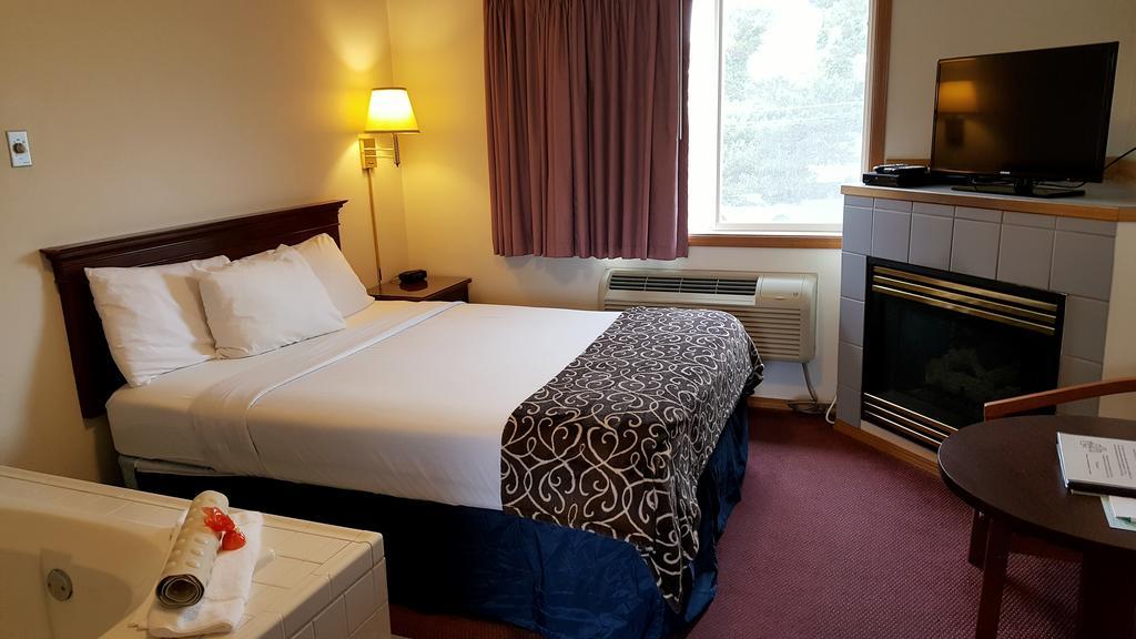 Hillcrest Inn Сисайд Экстерьер фото