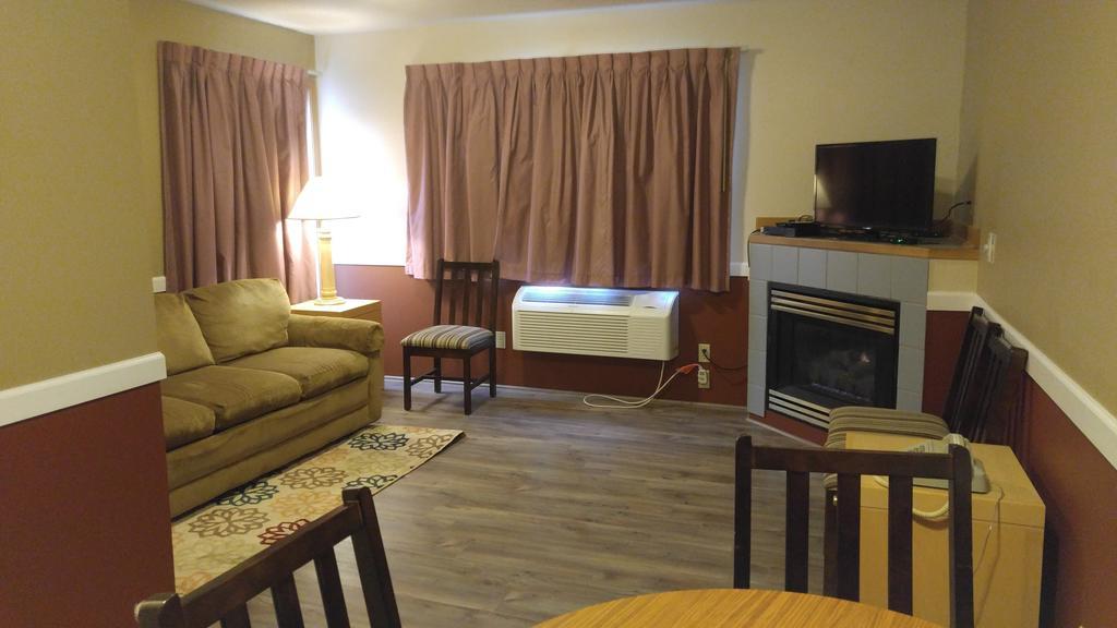 Hillcrest Inn Сисайд Экстерьер фото